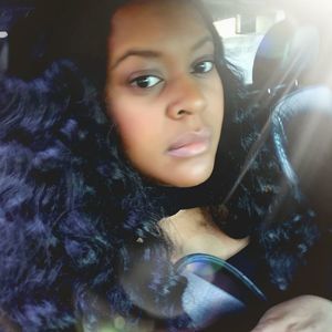 Meet your Posher, Oona